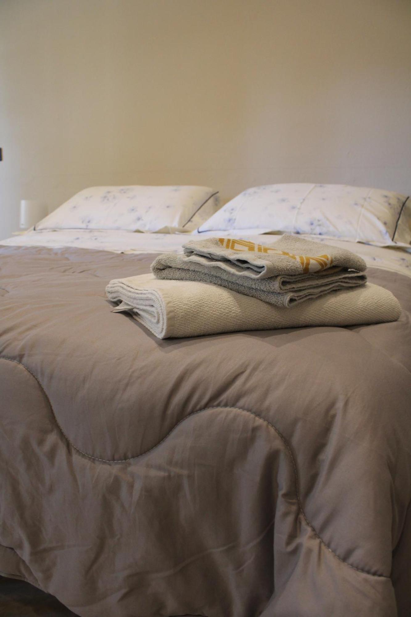 B&B Orchidea Bianca Gattico ภายนอก รูปภาพ